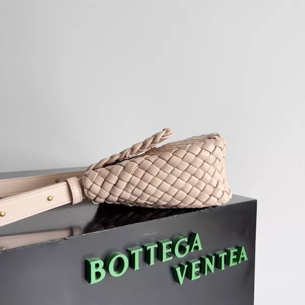 AAA Replica Ru BOTTEGA VENETA  mini Cobble Shoulder Bag 0119