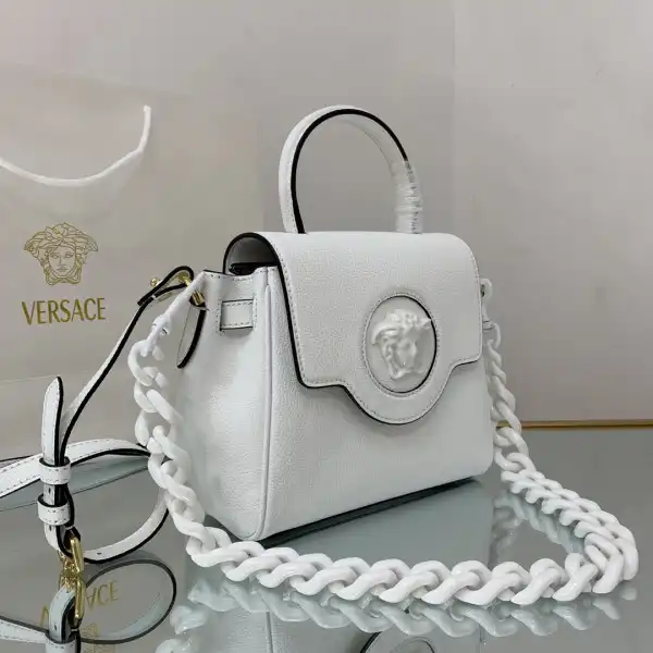 AAA Replica Ru VERSACE LA MEDUSA SMALL HANDBAG 0123