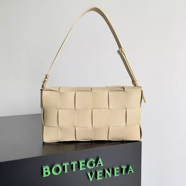 AAA Replica Ru BOTTEGA VENETA BRICK CASSETTE 0119