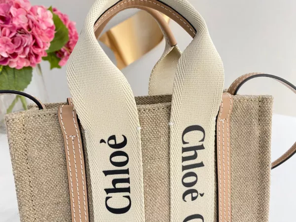 AAA Replica Ru CHLOÉ woody nano tote 0118