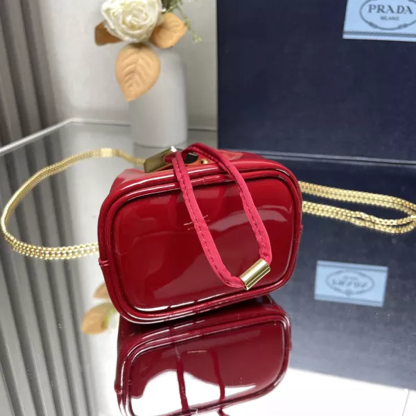 AAA Replica Ru PRADA  Shearling Bucket Bag-9-9-6cm 0120