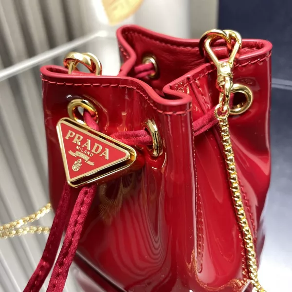 AAA Replica Ru PRADA  Shearling Bucket Bag-9-9-6cm 0120