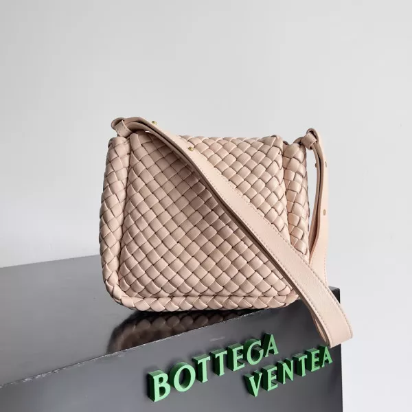 AAA Replica Ru BOTTEGA VENETA  mini Cobble Shoulder Bag 0119