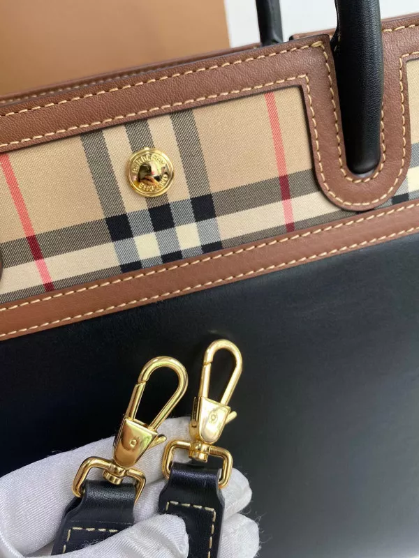 AAA Replica Ru BURBERRY Small Vintage Check Two-handle Title Bag 0117