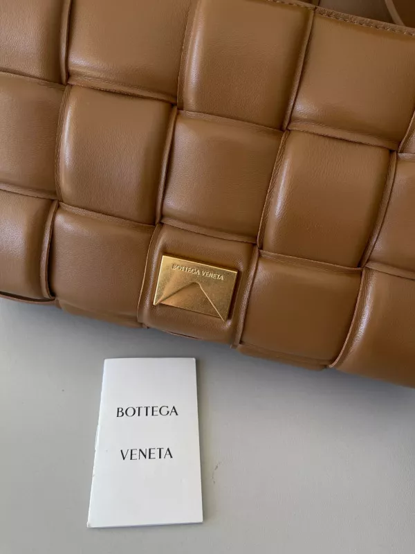 AAA Pruses Bags BOTTEGA VENETA CASSETTE 0119