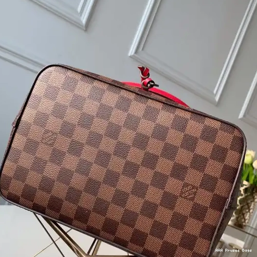 AAA Replica Ru NÉONOÉ VUITTON LOUIS 0212