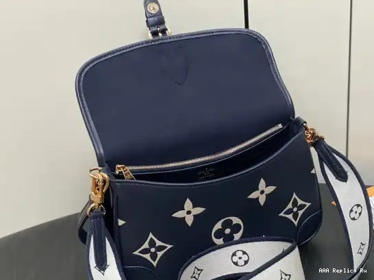 AAA Replica Ru Nano CM VUITTON Diane-24*15*9 LOUIS 0219