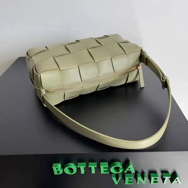 AAA Pruses Bags BOTTEGA VENETA BRICK CASSETTE 0206