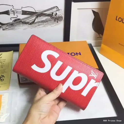 AAA Replica Ru Louis Vuitton Supreme wallet 0216