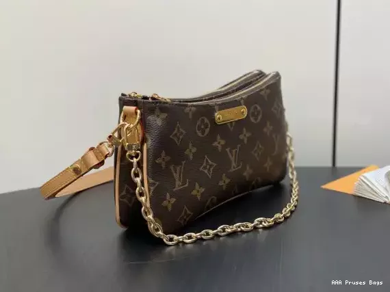 AAA Replica Ru double LOUIS VUITTON Liv -9.6*5.3*2.6CM pochette 0207