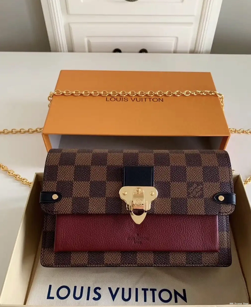 AAA Replica Ru WALLET VAVIN LOUIS CHAIN VUITTON 0222