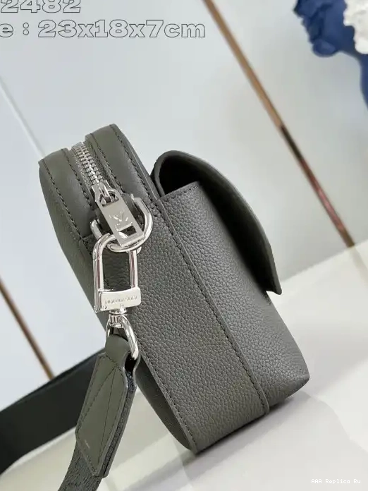 AAA Replica Ru Messenger-23.5*18*7CM LOUIS VUITTON Fastline 0209