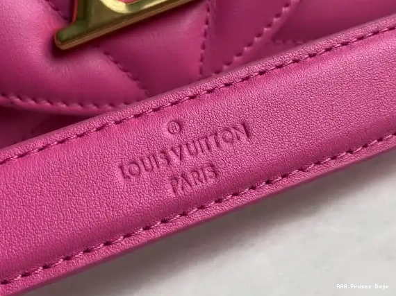 AAA Replica Ru LOUIS VUITTON WAVE NEW CHAIN BAG 0216