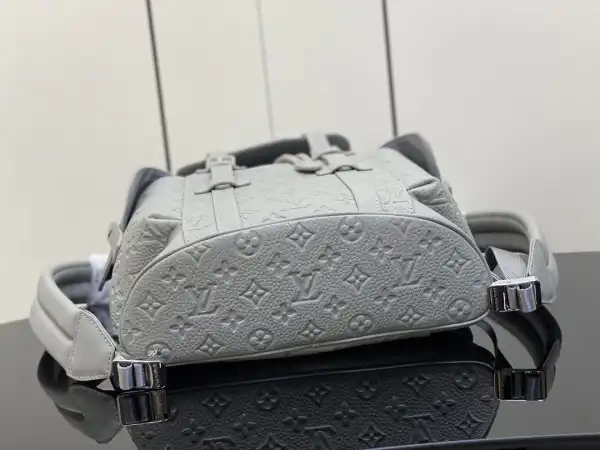 AAA Replica Ru LOUIS VUITTON CHRISTOPHER PM 0205