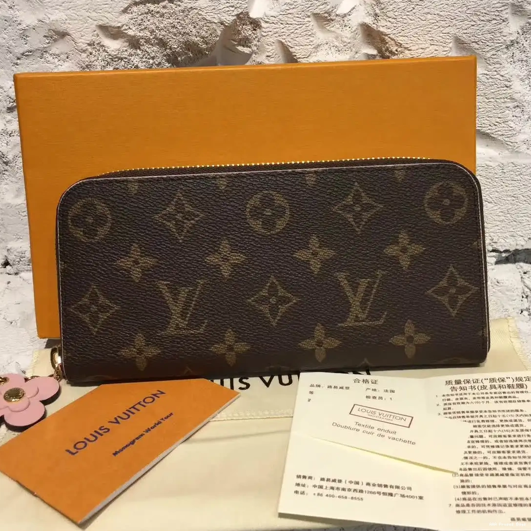 AAA Replica Ru Louis Wallet Vuitton 0212