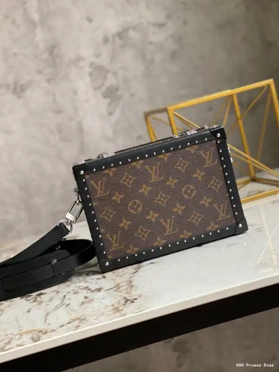 AAA Pruses Bags VUITTON LOUIS CLUTCH BOX 0216