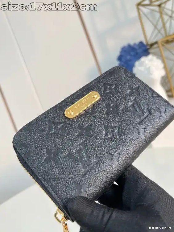 AAA Replica Ru Vuitton Louis Wallet Margot 0221