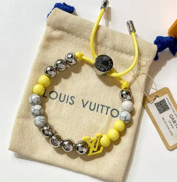 AAA Pruses Bags LOUIS VUITTON BRACELET 0201