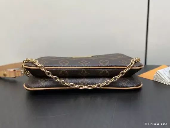 AAA Replica Ru double LOUIS VUITTON Liv -9.6*5.3*2.6CM pochette 0207