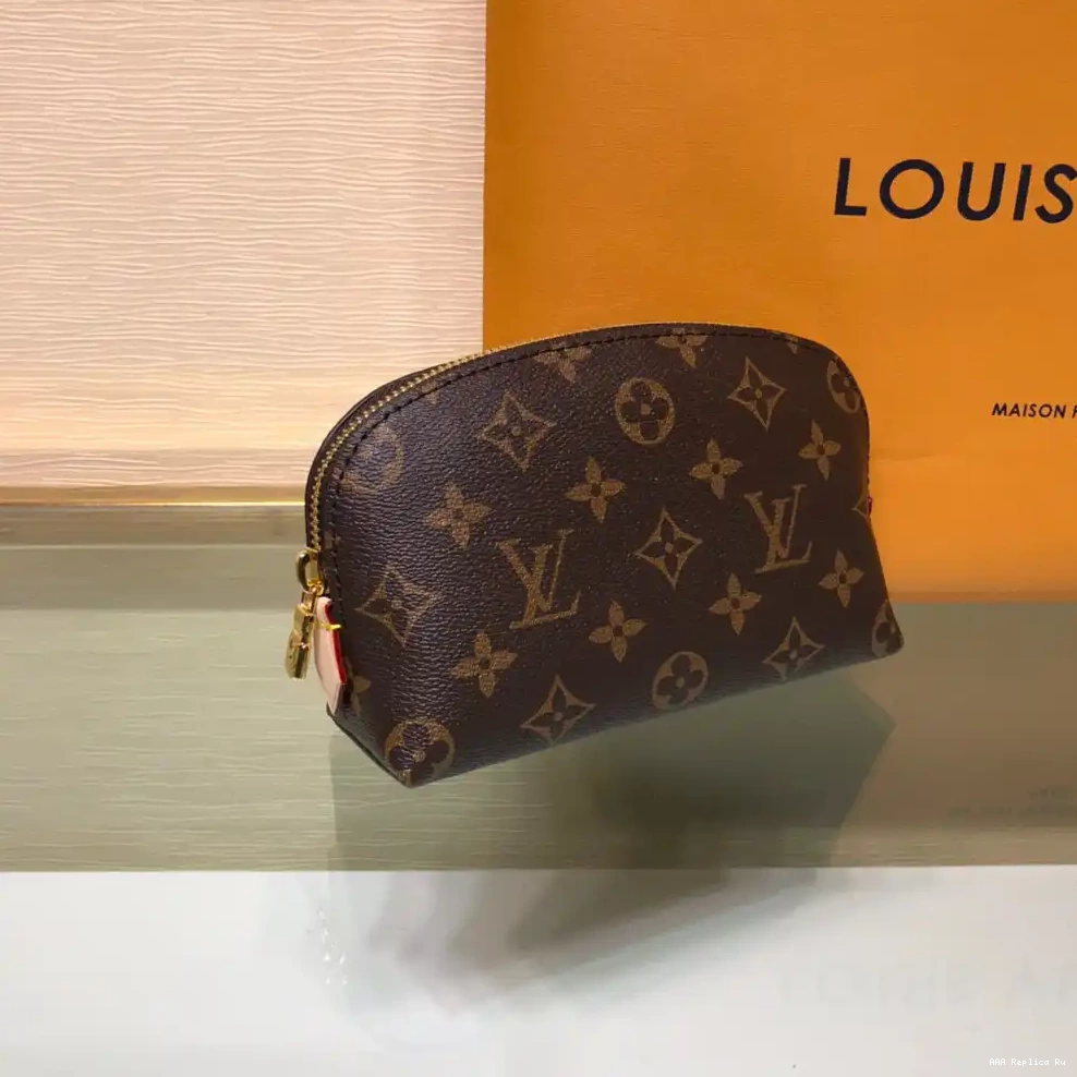 AAA Pruses Bags VUITTON POUCH LOUIS COSMETIC 0219