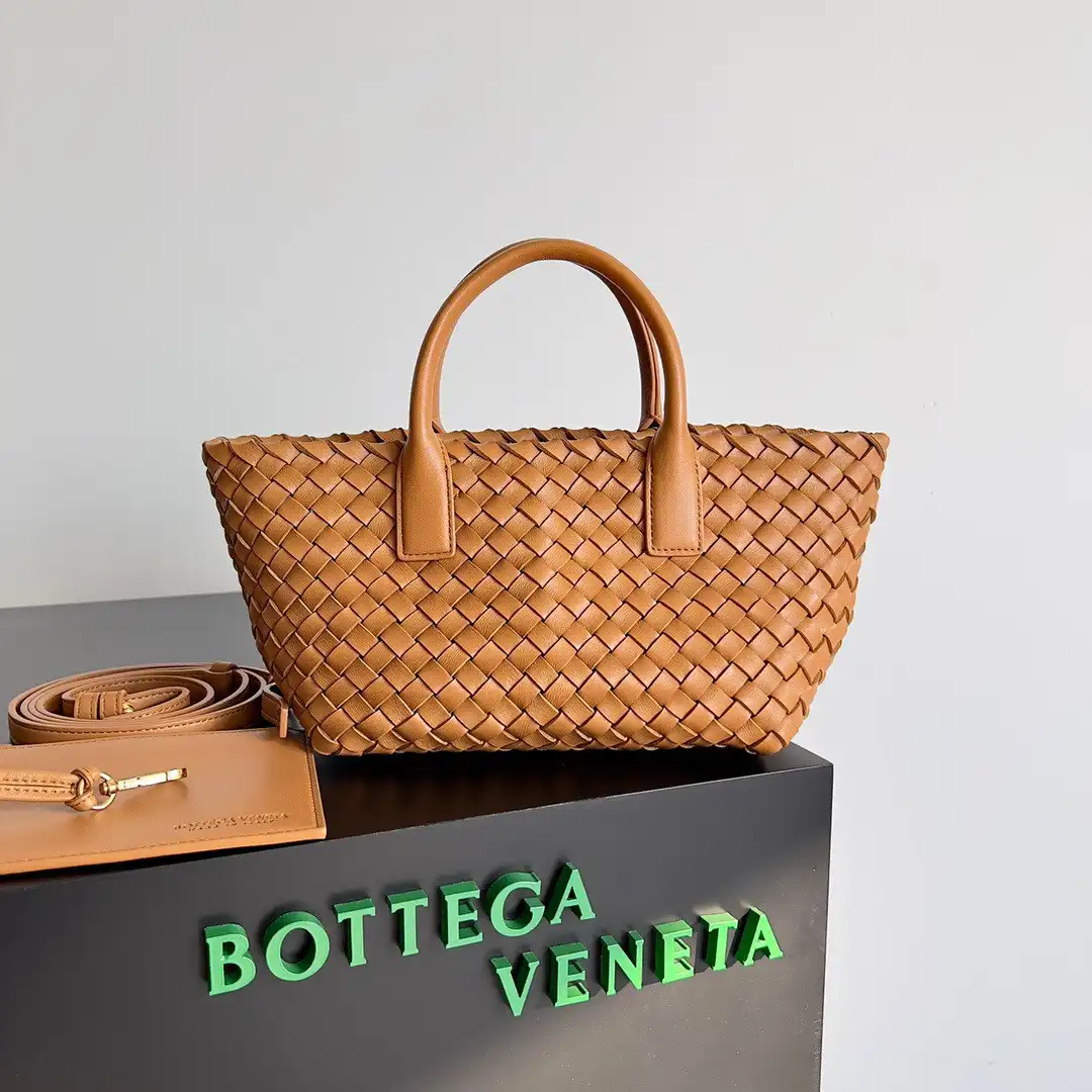 AAA Replica Ru BOTTEGA VENETA MINI CABAT 0206