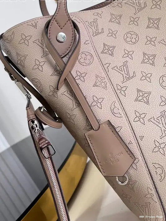 AAA Replica Ru LOUIS 29.5 HINA-46 x 17CM VUITTON x 0210