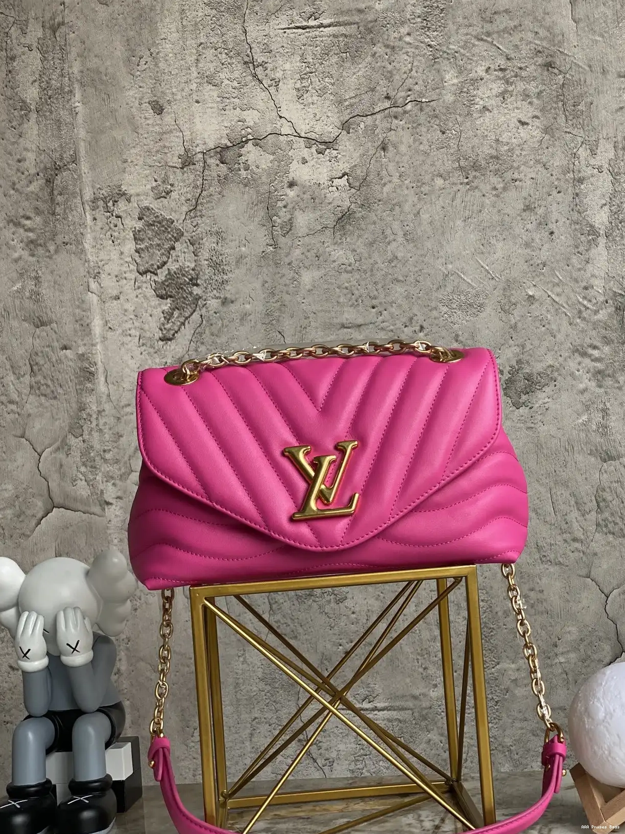 AAA Replica Ru LOUIS VUITTON WAVE NEW CHAIN BAG 0216