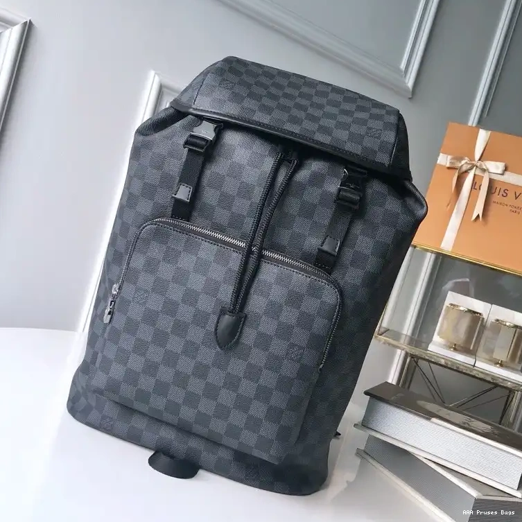 AAA Pruses Bags Backpack Louis Vuitton 0216