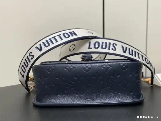 AAA Replica Ru Nano CM VUITTON Diane-24*15*9 LOUIS 0219