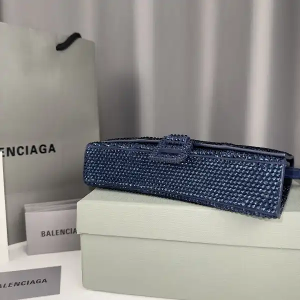 AAA Replica Ru BALENCIAGA HOURGLASS WALLET ON CHAIN 0203