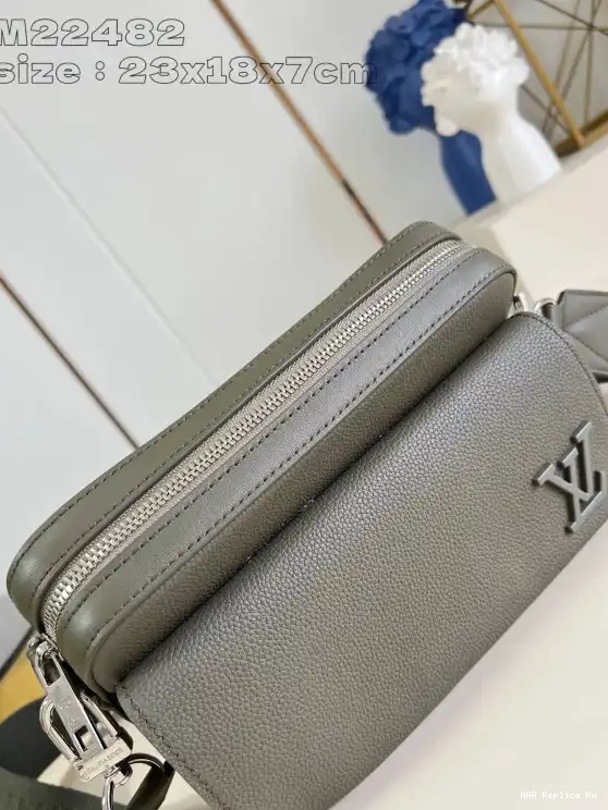 AAA Replica Ru Messenger-23.5*18*7CM LOUIS VUITTON Fastline 0209