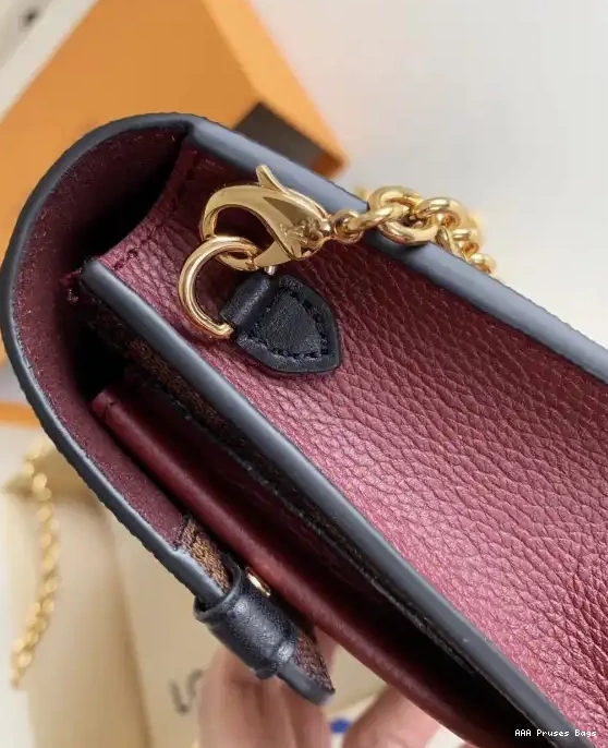 AAA Replica Ru WALLET VAVIN LOUIS CHAIN VUITTON 0222