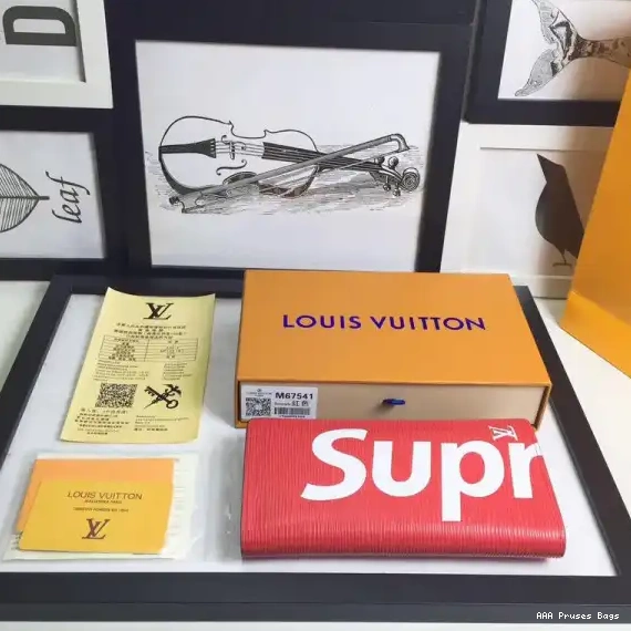 AAA Replica Ru Louis Vuitton Supreme wallet 0216