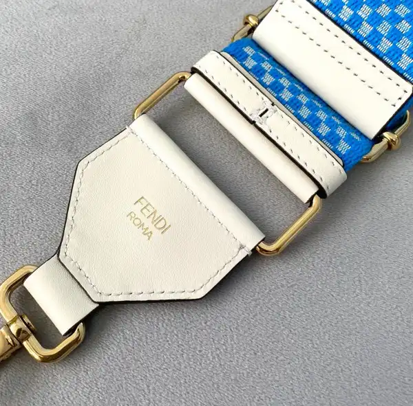 AAA Pruses Bags FENDI STRAP YOU 0201