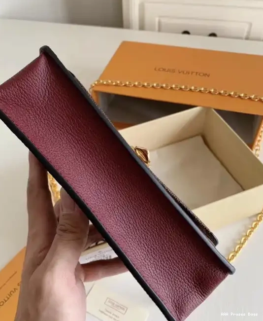 AAA Replica Ru WALLET VAVIN LOUIS CHAIN VUITTON 0222