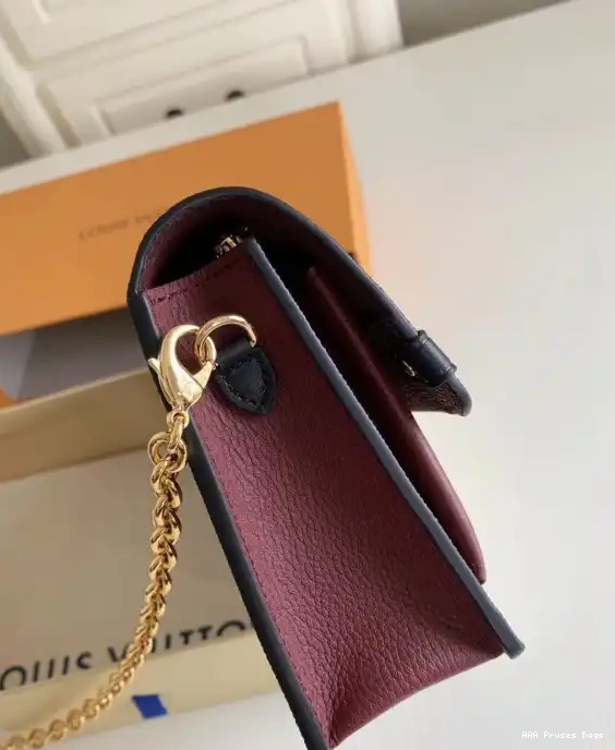 AAA Replica Ru WALLET VAVIN LOUIS CHAIN VUITTON 0222