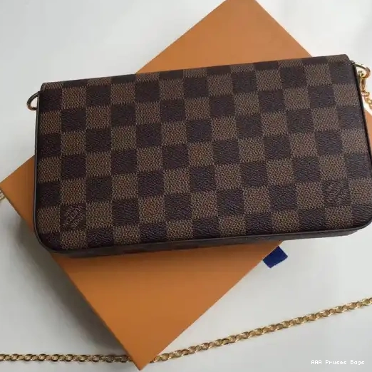 AAA Pruses Bags Vuitton N63032 Pochette Damier Felicie Bag Louis 0207