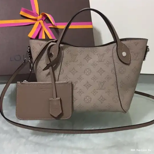 AAA Replica Ru LOUIS HINA PM VUITTON 0223