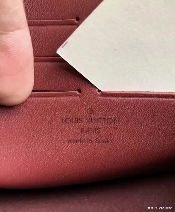 AAA Replica Ru WALLET VAVIN LOUIS CHAIN VUITTON 0222